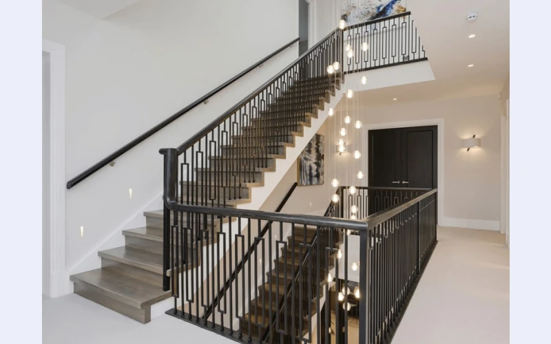 Curved Staircase Manufacturers – London, UK
