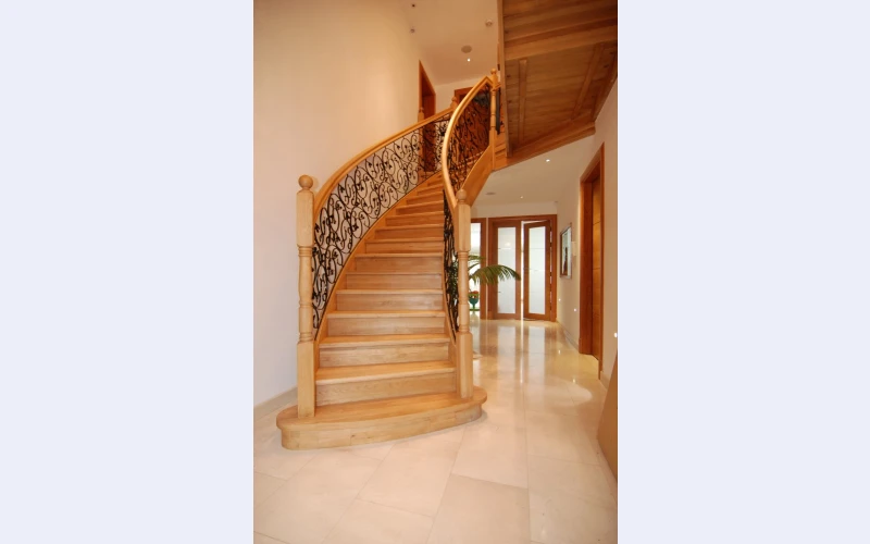 Expert Staircase Repairs in London, UK – Fast & Reliable Service